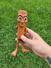Italian Brainrot Tung Tung Sahur – Limited Edition Physical Figure Toy Meme
