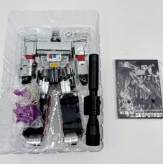 Make Toys Re:Master MTRM-08 Despotron 3rd Party Megatron Mastepiece MP-36 Scale