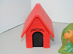 2002 Snoopy WW1 Flying Ace “It’s the Great Pumpkin Charlie Brown” Deluxe Playset