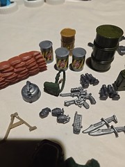 Combat Fighter Action Figure Weapons & Backpacks Various Scales ~ 100 Pieces