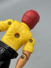 Maisto Adventure Wheels 4″ ATV Rider Action Figure Red Helmet, Yellow Shirt Toy