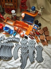 2006 Sodor Coal Loader Engine Works Timber Yard Post Office Thomas Train Lot+