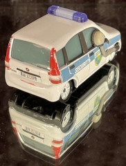Disney Pixar Cars 2013 WGP Alex Carvill Security SUV WORLD OF CARS Die-cast EUC