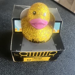 Jeep Branded 2″ Ducks in Paper Jeep 4×4 Box – Glitter