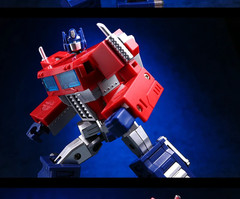 10CM Mini Transforming Robot Commander Bee Pocket Series Car Action Figure Toy