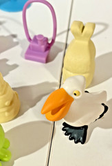 Bluey Beach Accessories And 2 Figures Lot