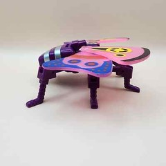 INVADING INSECT V WORLD (Vintage LH Toys) Rainbow MOTH Knock-off Transformers KO