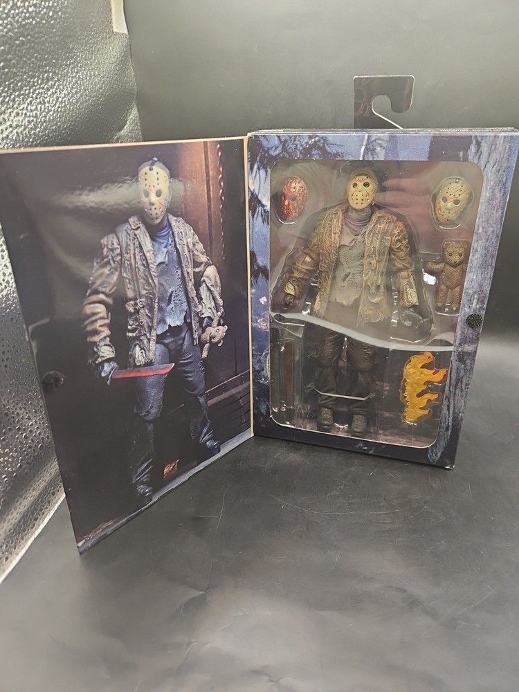 NECA FREDDY VS. VS VERSUS JASON ULTIMATE ACTION FIGURE MASKS FRIDAY 13TH NEW
