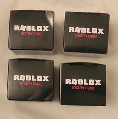 4 Roblox Series 12 Mystery Figures Virtual Item – Factory Sealed – Brand New