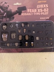 Joytoy Dark Source 1/25 Fear XS-02 Assault Type-Pilot Soldiers See Description