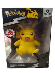 Pokémon Pikachu 8.5in Jazwares Select Series 1 Vinyl Collectible Figure Box Dam