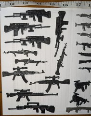Vintage Mixed Lot GI Joe Army Action Hero Weapons Guns & Knives 50+ Pieces