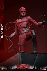 Hot Toys TMS154 Marvel Daredevil: Born Again Daredevil 1/6 Scale 12″ Figure