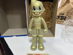 SFBI Astro Boy X Ron English Bronze Version