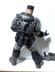 Gears of War 2 Colonel Victor Hoffman 2008 NECA 7″ Figure Loose