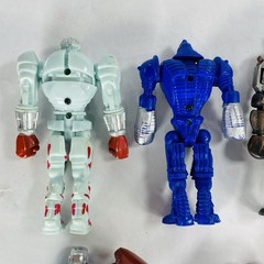 Lot of 7 REAL STEEL 5” Action Figures Robots Atom Zeus Midas Noisy Boy