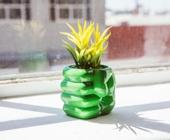 Marvel Comics Hulk Smash Hand 3-Inch Ceramic Mini Planter With Artificial