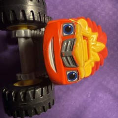 Blaze and The Monster Machines Blaze Lion Die-Cast Truck Mattel 2014