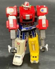 1999 BANDAI power rangers megazord 5 1/2 inches with punching action