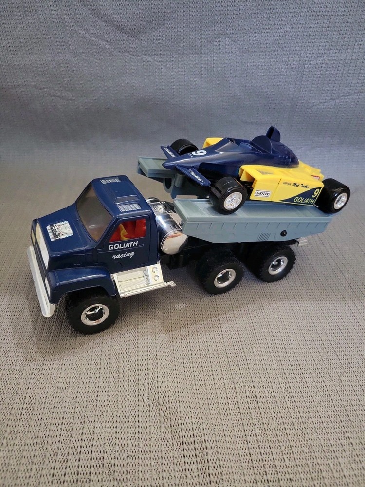 MASK Kenner Goliath transport and Goliath Race Car