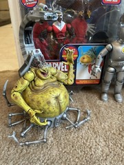 Marvel Legends Mojo Series Set Gold Iron Man Baron Zemo Variant Falcon Luke Cage