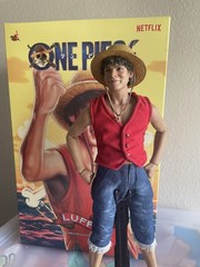 Hot Toys TMS109 One Piece Monkey D. Luffy 1/6 Figure
