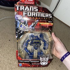 Transformers Generations Deluxe Class Cybertronian Soundwave Figure NEW 2010