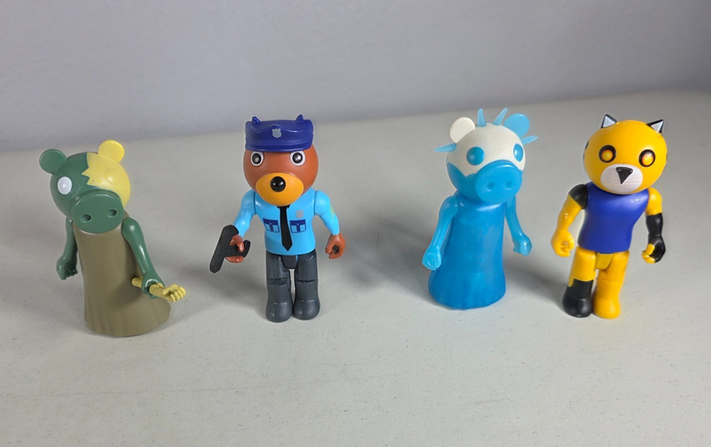 Roblox Piggy Action Figure Lot Doggy Zompiggy Frostiggy Tigry PhatMojo Mini 3.5″