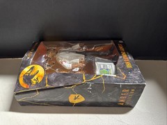 Rare Jurassic Park Amber Collection JOHN RAYMOND ARNOLD Figure Samuel L Jackson