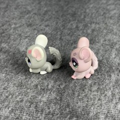 Hasbro Littlest Pet Shop 495 630 Chinchilla Figures Lot 2 Gray Pink 2007 LPS
