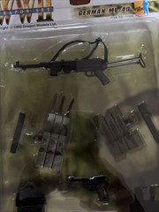 WORLD WAR II TOY GERMAN MP-40 ORIGINAL FACTORY SEALED 1999 DRAGON MODELS LTD VTG