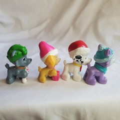 Lot Of 4 Paw Patrol Snow Rescue Arctic Pups Winter Beanie Hats 2″ Mini Figure
