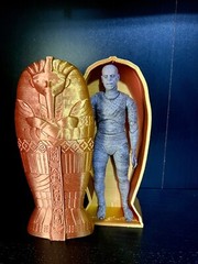 Neca Universal Monsters The Mummy Sarcophagus