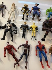 Lot of 22 Marvel And DC Action Figures 1990s – 2010’s Spiderman, Batman, X Men
