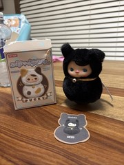 Pop Mart Roly Poly Kitty Pucky Black Cat Top Of Box Lid Damaged