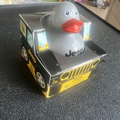 Jeep Branded 2″ Ducks in Paper Jeep 4×4 Box – Silver Sparkle Series 1