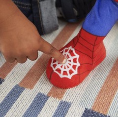 Marvel Spidey and his Amazing Friends Dance N Crawl Singing Animated Motion Toy