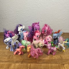 My Little Pony Figure Lot Of 15 Ponies Various Sizes Hasbro