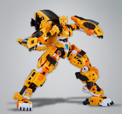 [Metal Cardbot W] Blue Cop Tachy – Korean Transforming Robot to Vehicle