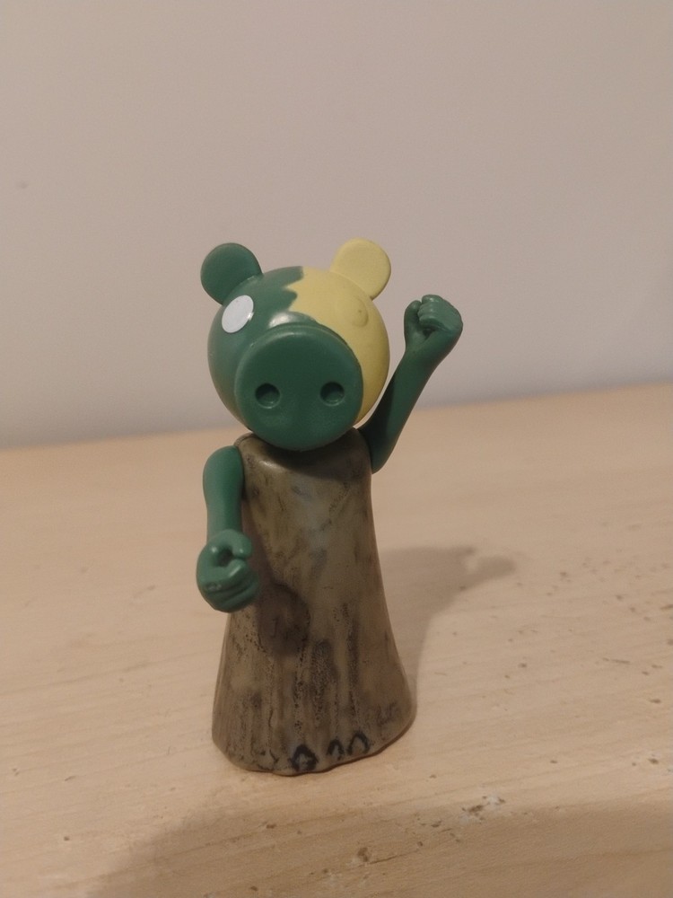 Roblox Minitoon INC Phat Mojo Piggy Figure/Toy