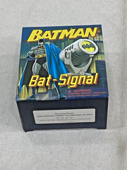 Mega Mini Kits DC Comics Batman Mini Bat-Signal Light & Comicbook Sealed FREESHP