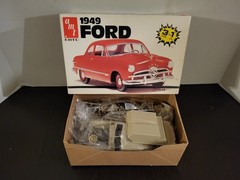 1949 Ford 1:25 AMT ERTL Model Kit MIB NEW Unbuilt