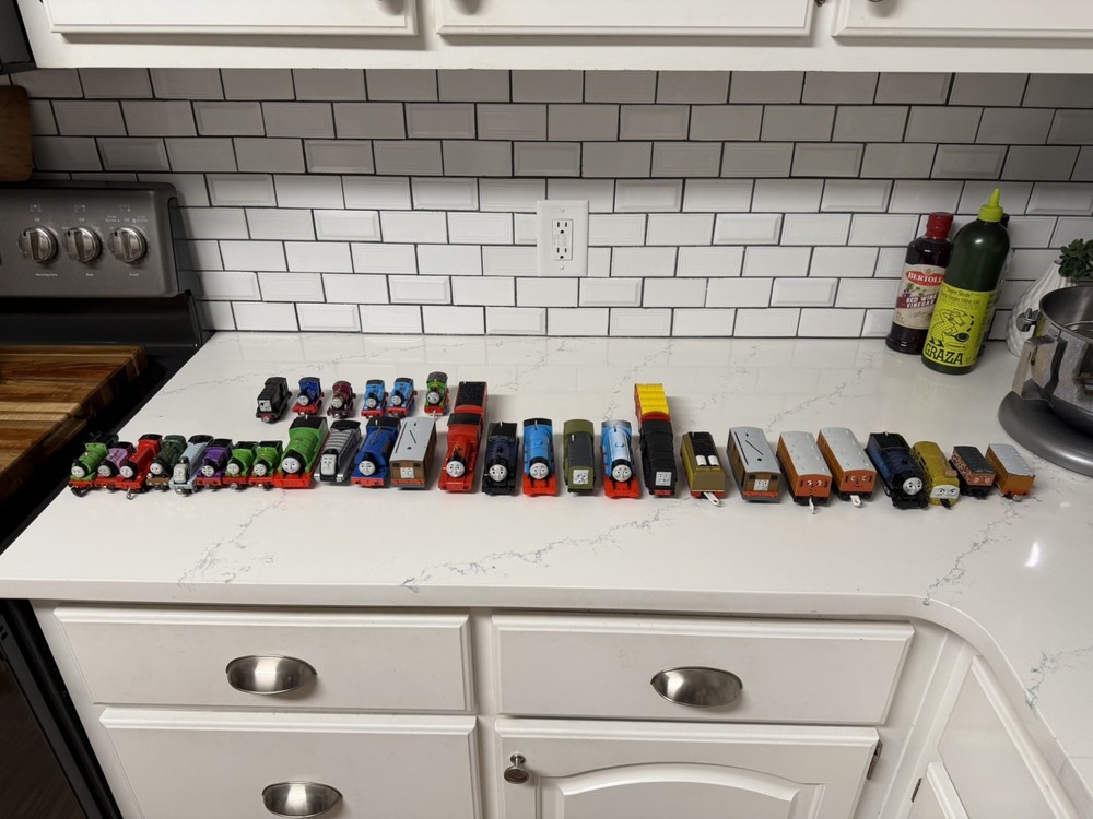 Thomas & Friends Huge Lot Of 35pcs Mixed Years VTG 90s 2000s Die Cast & Plastic