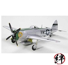 Tamiya Models P-47D Thunderbolt Bubbletop Model Kit