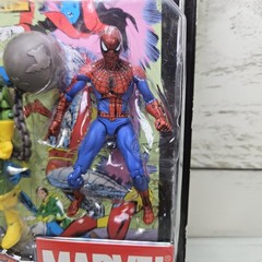 Marvel Universe Comic Packs Secret Wars Spider-Man Thunderball 2 Pk 3.75″ Figure