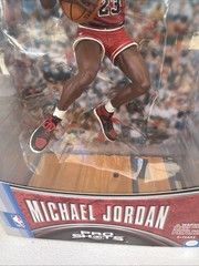 NBA-Upper Deck Pro Shots – Michael Jordan – Chicago Bulls – Figure & Card – 2008