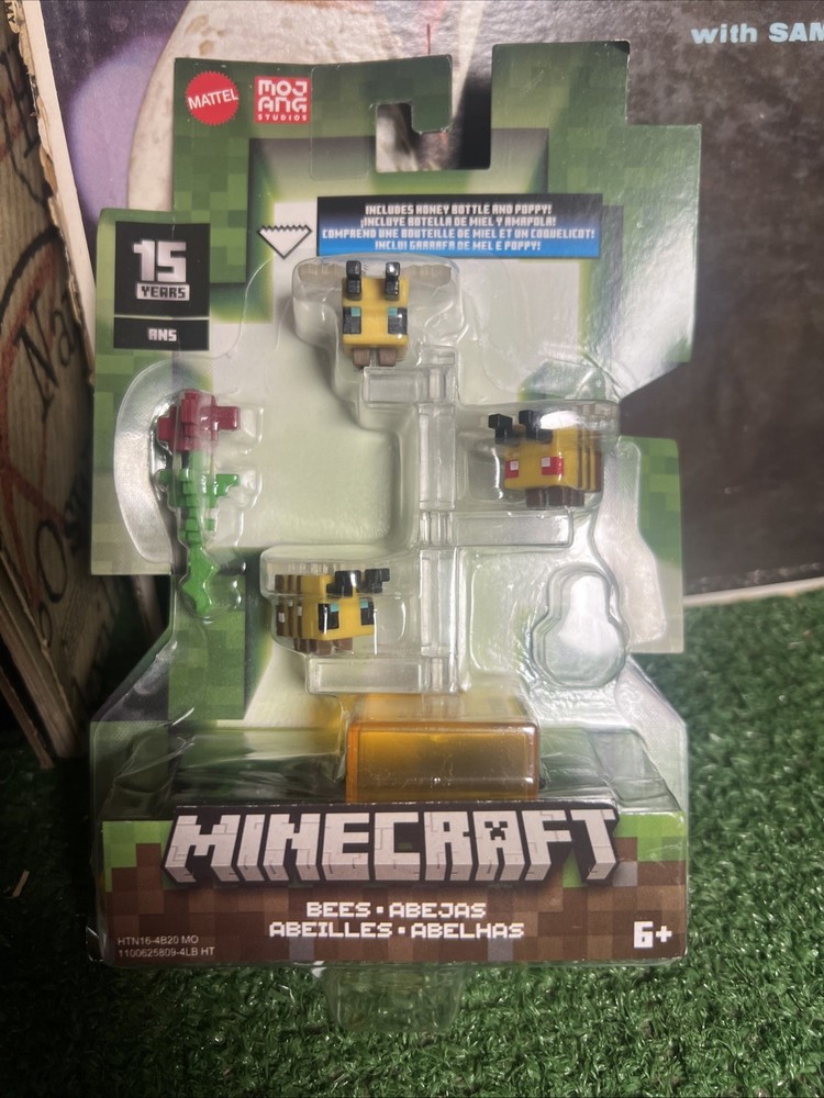 Minecraft Mojang Bees 15 Years Figures