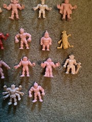 VTG 80s Lot of 20 M.U.S.C.L.E. Men Kinnikuman Flesh Color Mattel & 2 Pencil Top