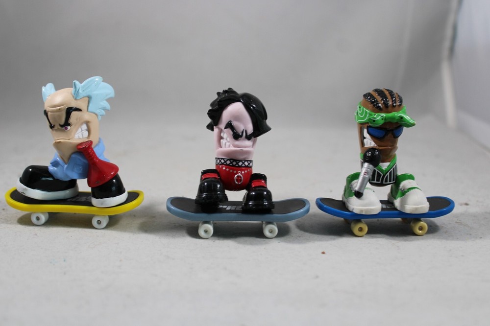 Tech Deck Dude Magna Series 3, 3 Pack – Ensten, Simon, Stevie”J”