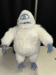 Playing Mantis 17” Bumble Abominable Snow Monster Figure Rudolph 2001 No Sound